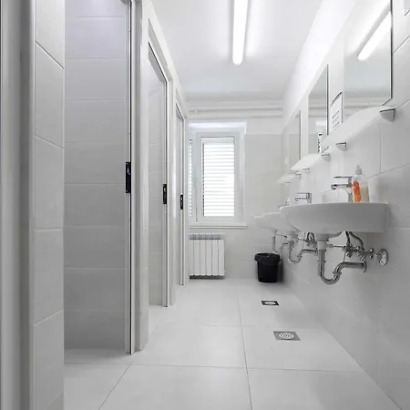 Affittacamere Studentsko Naselje Ivan Goran Kovacic Fiume