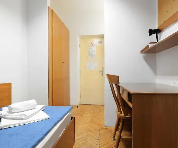 Affittacamere Studentsko Naselje Ivan Goran Kovacic *