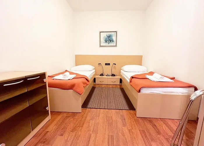 Studentsko Naselje Ivan Goran Kovacic *